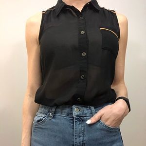 Mine brand, black sleeveless button up.